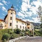 Naturhotel Schloss Kassegg Hotel
