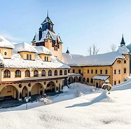 Naturhotel Schloss Kassegg Hotel Sankt Gallen
