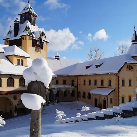 מלון Naturhotel Schloss Kassegg סנט גאלן