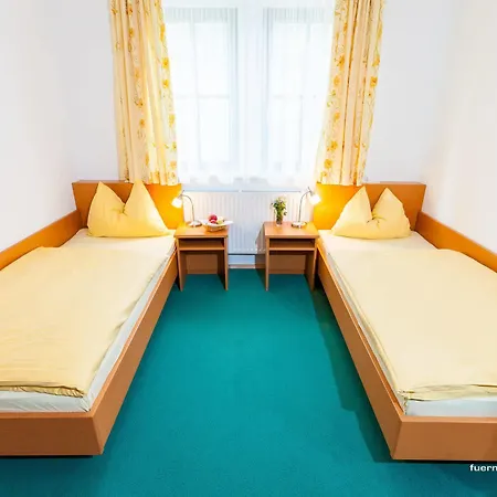 מלון Naturhotel Schloss Kassegg 3*