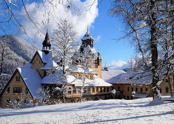 فندق Naturhotel Schloss Kassegg 3*