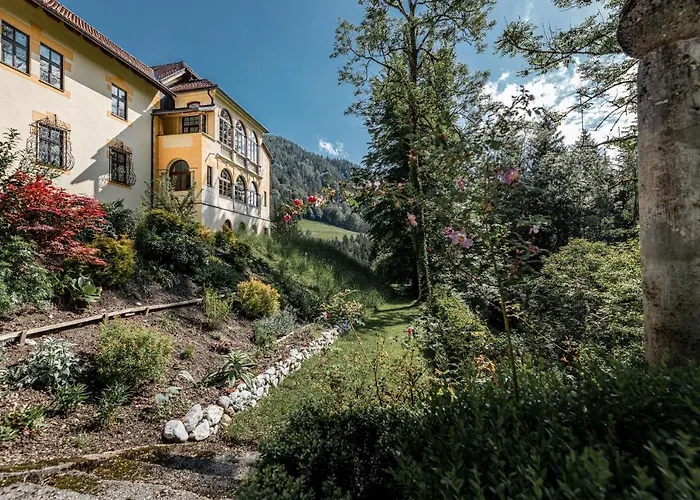 Naturhotel Schloss Kassegg فندق سكانت غالين