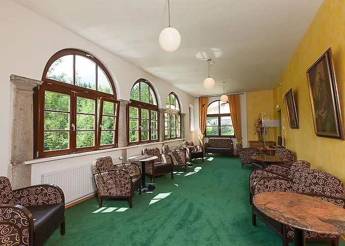 Naturhotel Schloss Kassegg Sankt Gallen